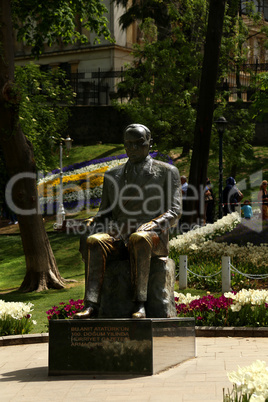 Denkmal von Mustafa Kemal Atatürk im Gülhane Park Istanbul