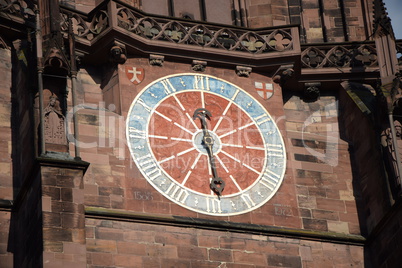 Uhr am Freiburger Münster