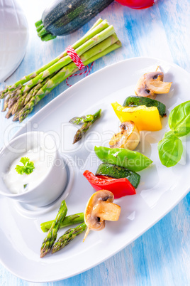vegetable shashlik vegetarian with yogurt garlic sauce.