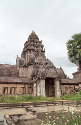 Thaweesin Chiang Rai, hotel Ruin Khmer style