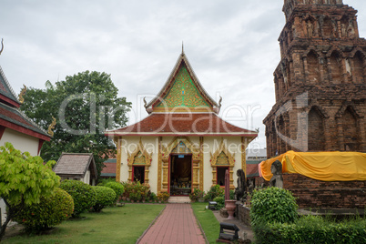 Round trip thailand july 2017 - Lamphun- Wat Haripoonchai temple