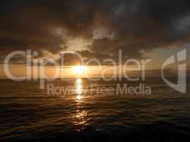 Sonnenuntergang in  funchal madeira portugal