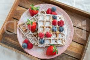 Waffeln mit Beeren