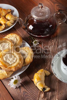 Baking with different fillings.