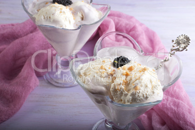 Cold dessert with milky-berry taste of mulberry.