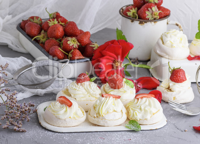 meringue with cream and fresh strawberries