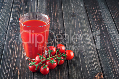 Tomato juice and cherry tomatoes