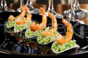 snack of avocado with shrimp