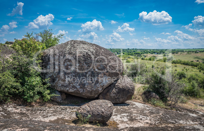 Arbuzinka Rocks in the Actovo canyon, Ukraine