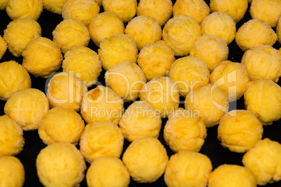 Deep-frozen round potato croquettes