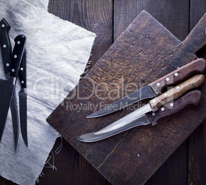 used kitchen knives, top view