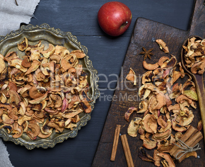 Dried apple slices in an iron plate