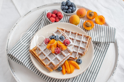 Waffeln mit Beeren