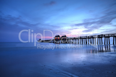 Pink and purple sunset over the Naples Pier