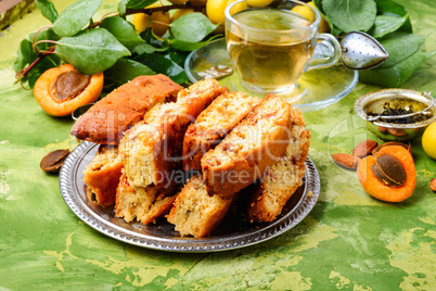 Italian cantuccini cookies