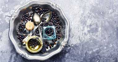 Pile of dry juniper berries