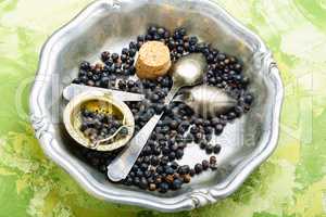 Pile of dry juniper berries