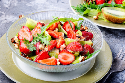 Vitamin salad with strawberry