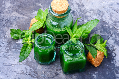 Aroma oil with peppermint