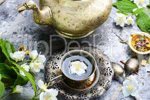 East tea jasmine flowers