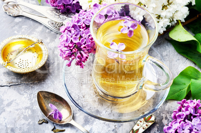 Tea with lilac flavor