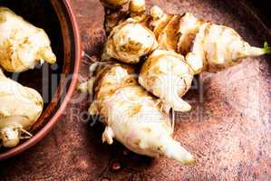 Raw Jerusalem artichokes