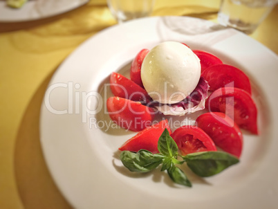 fresh italian caprese salad