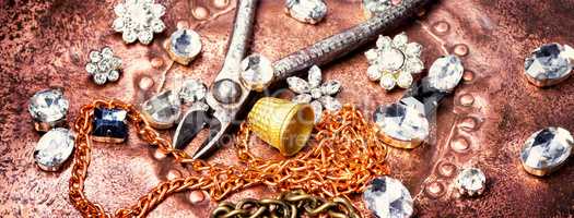 Making of handmade jewellery