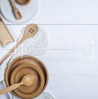 wooden utensil spoons, plates