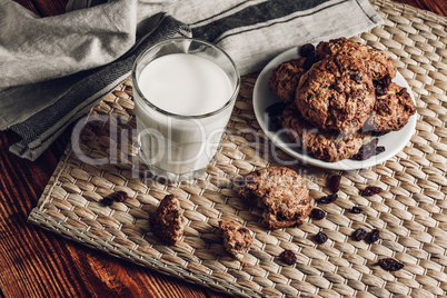 Oatmeal Cookies with Milk
