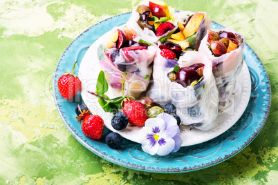 Fruit spring rolls