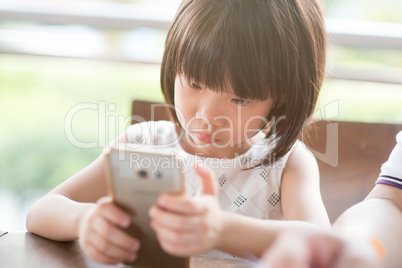 Child addicted to smart phone