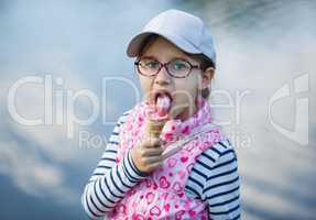 Child eats ice cream