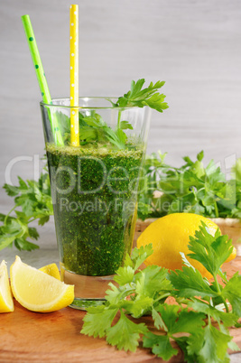 smoothie of parsley and celery