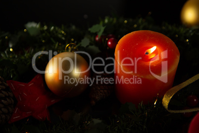 Christmas red circle candles with gold ball
