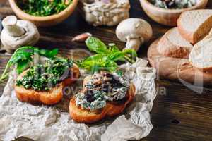 Italian Bruschettas with Mushroom and Greens