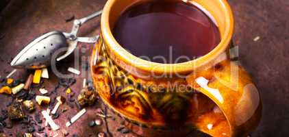 Tea cup and tea leaf