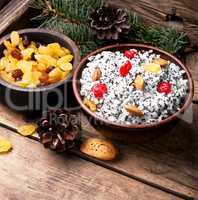 rice porridge with nuts and raisins