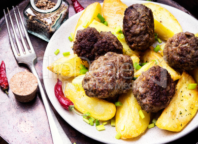 Meat cutlets and potatoes
