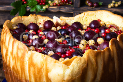 rustic summer pie with berries