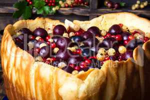 rustic summer pie with berries