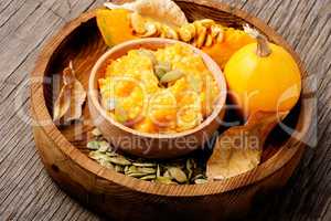 Pumpkin porridge and pumpkins