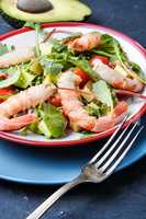 Salad with shrimp,tomatoes and arugula