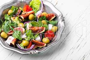 Vegetarian salad with figs