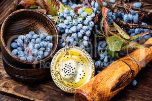 Berries in herbal medicine