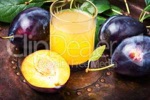 Plum alcoholic drink