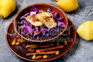 Salad of cabbage, pears and spices