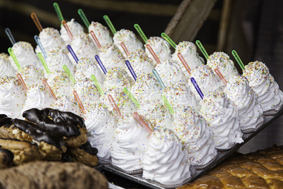 Artisan meringue cakes