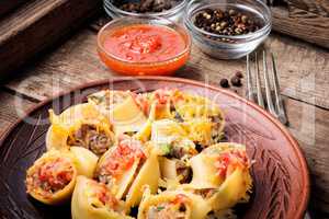 Pasta stuffed with meat