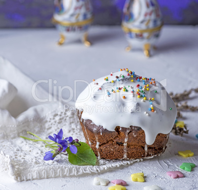 Easter baking with white sugar glaze